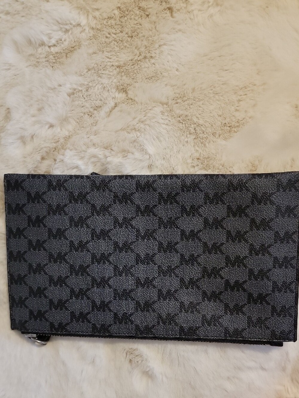 Michael Kors Black MK With silver Logo Wristlet Clutch NWOT - Picture 2 of 10